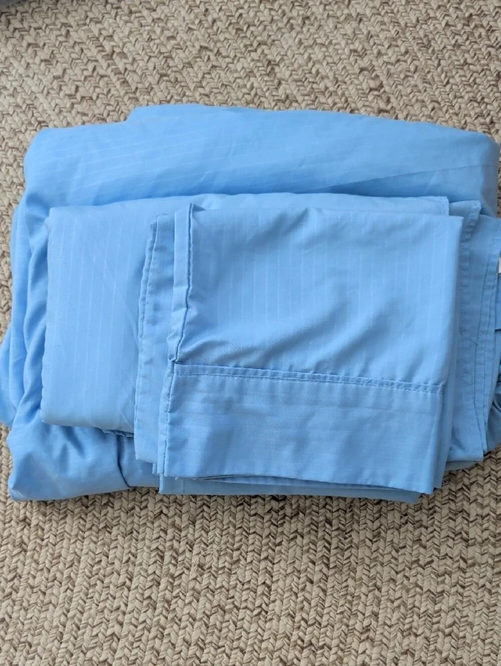 Light Blue Bed Sheet Set — Soft Pinstripe Home Bedding